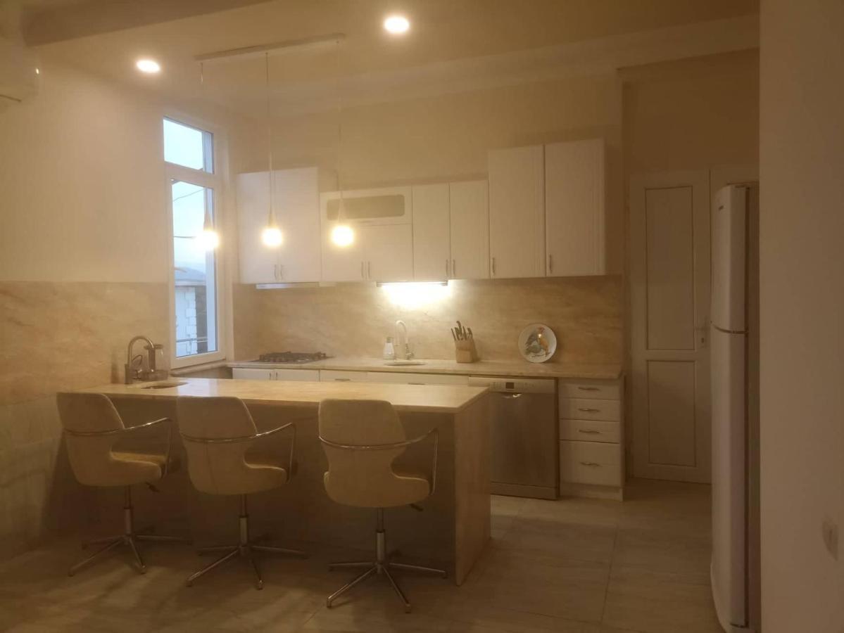 Bis-A Guesthouse Makhinjauri Dış mekan fotoğraf