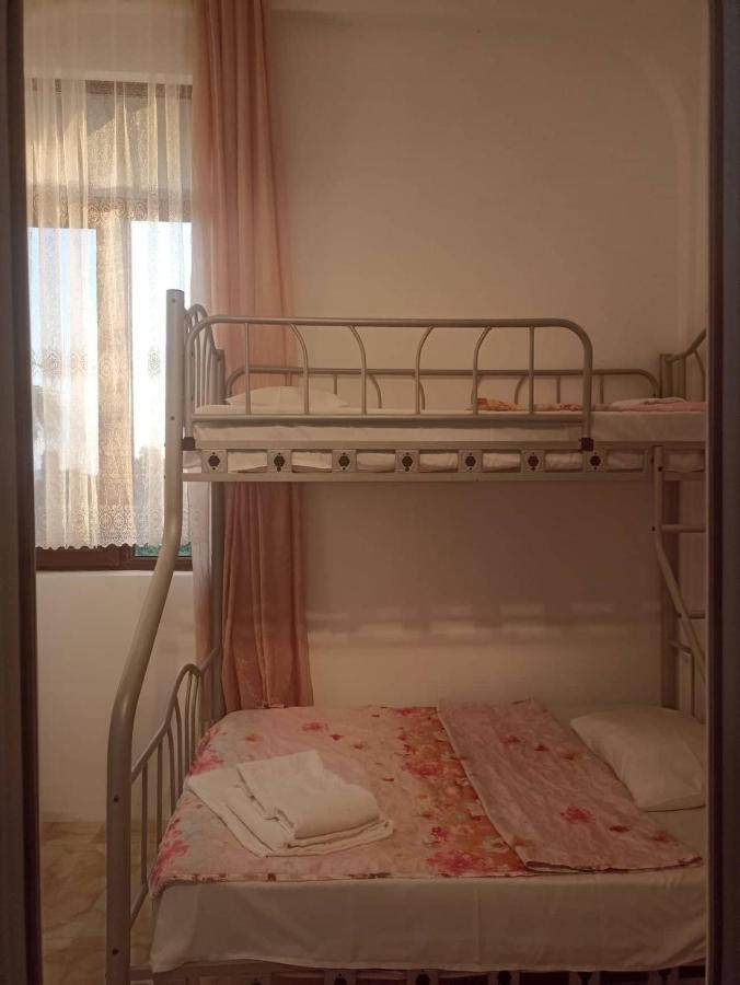 Bis-A Guesthouse Makhinjauri Dış mekan fotoğraf