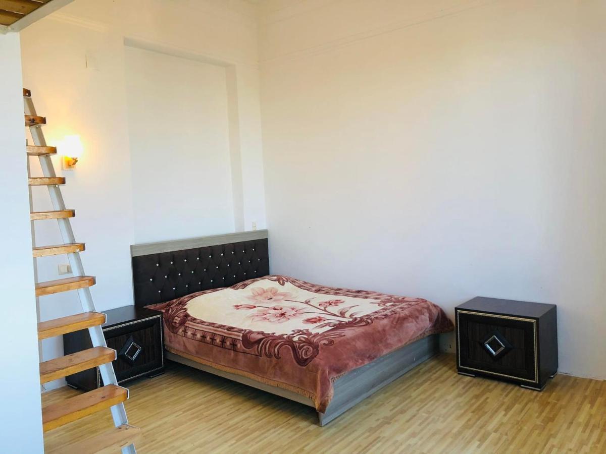 Bis-A Guesthouse Makhinjauri Dış mekan fotoğraf