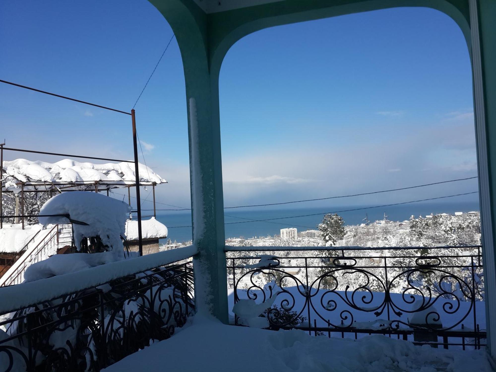 Bis-A Guesthouse Makhinjauri Dış mekan fotoğraf