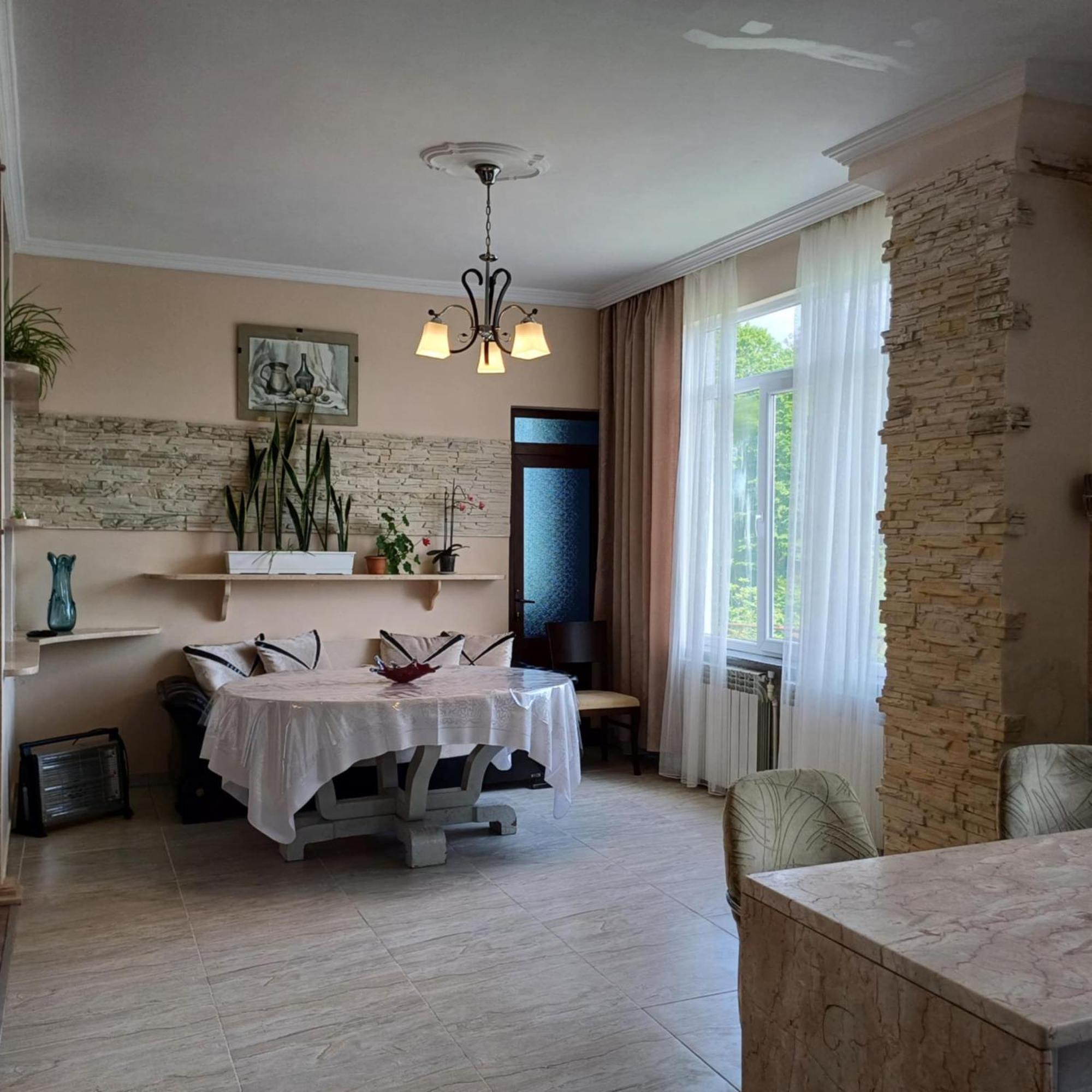 Bis-A Guesthouse Makhinjauri Dış mekan fotoğraf