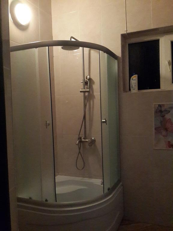 Bis-A Guesthouse Makhinjauri Dış mekan fotoğraf
