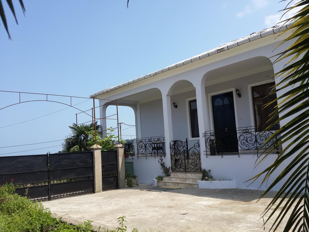 Bis-A Guesthouse Makhinjauri Dış mekan fotoğraf