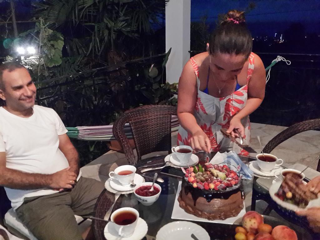 Bis-A Guesthouse Makhinjauri Dış mekan fotoğraf