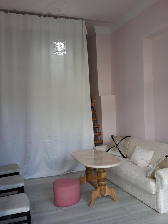 Bis-A Guesthouse Makhinjauri Dış mekan fotoğraf